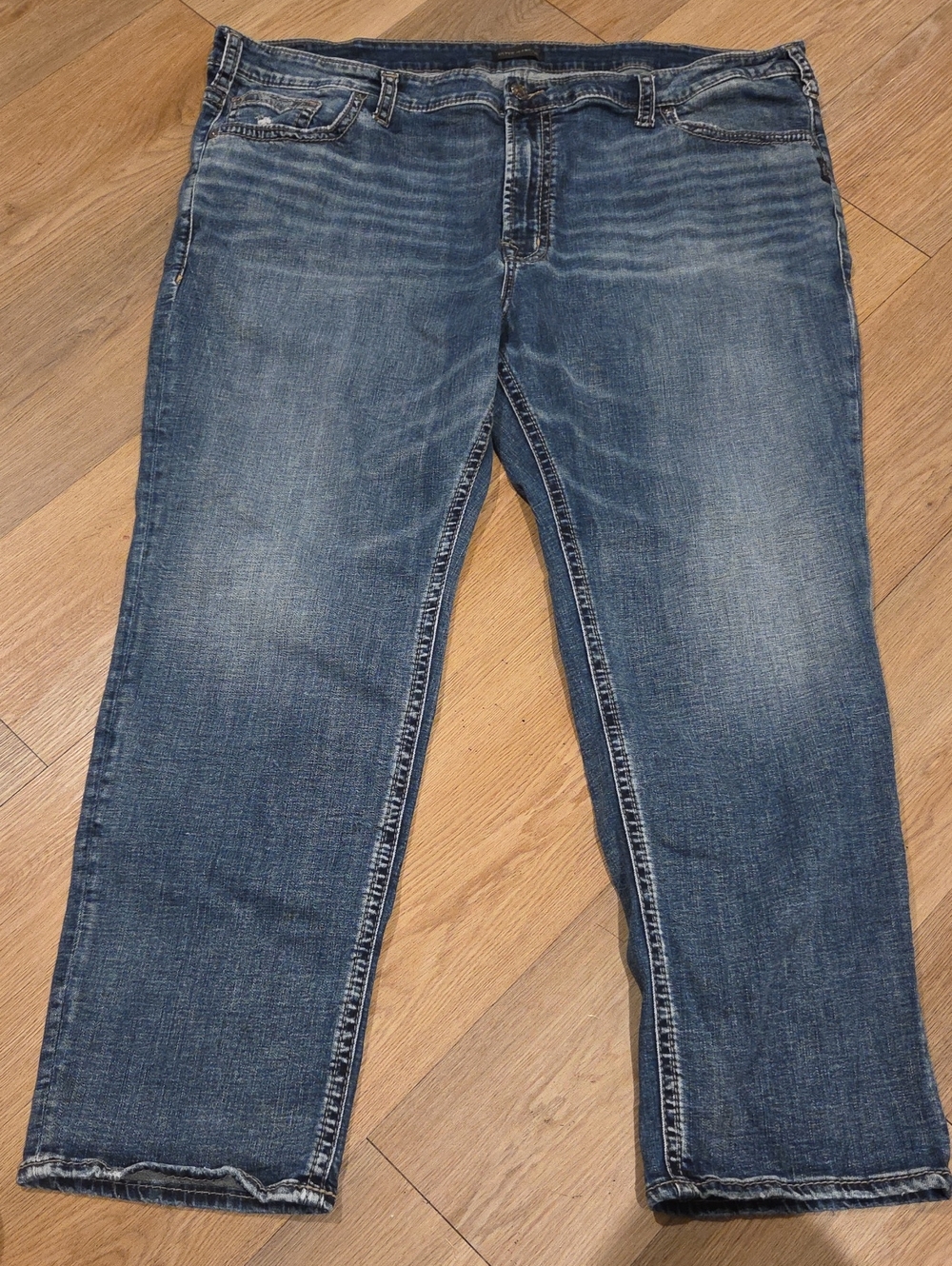 Silver Jeans Relaxed Fit Faded Blue Denim 46/30